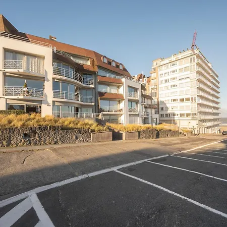 Apartment In Duinbergen With Sea Views Apartment